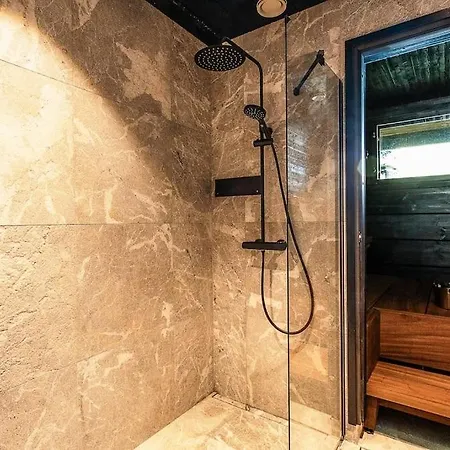 Saunamaeki - Jalo * Salo (Salo)